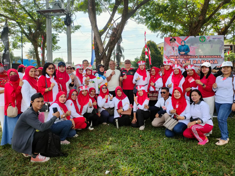 Dinas Pertanian Peternakan dan Perkebunan Kota Palopo Ikut Meriahkan Peringatan HUT Kemerdekaan ke-78 dengan Lomba Olahraga Tradisional